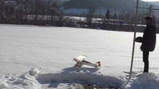 preview picture of video 'Modellfliegen im Winter'