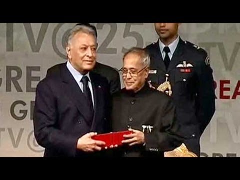 Zubin Mehta, the Maestro, is honoured by the President of India