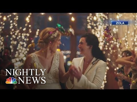 ホールマーク、同性カップルを見せるCMで炎上｜NBCナイトリーニュース (Hallmark Under Fire Over Commercial Showing Same-Sex Couples | NBC Nightly News)
