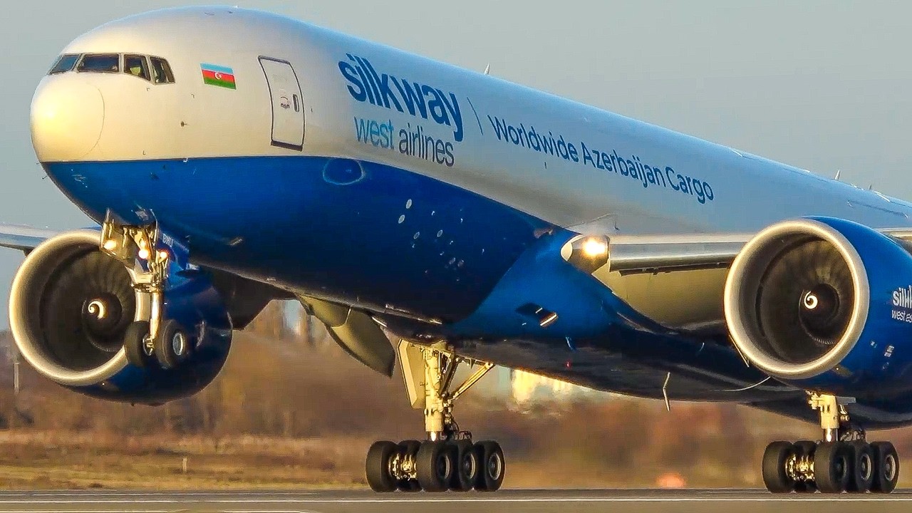 60 MINUTES PURE AVIATION - Airplane Highlights of February - Boeing 747, B777, B767 ... (4K)