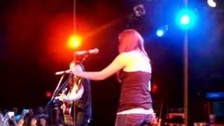 The Wreckers &quot;Stand Still, Look Pretty&quot;