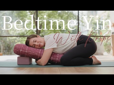 Yin Yoga Bedtime 30 Minutes With Props || Full-Body Deep Stretch with Bolster &/or Yoga Blocks