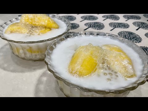 So Tasty Bananas cooked in Coconut Milk & sago Dessert Soup 香蕉椰奶甜点