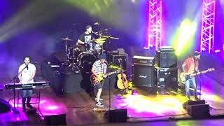 The Moffatts Reunion Tour 113018 - Walking Behind