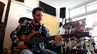 You Can&#39;t Blame Louis (Level 42 - Mark King) BASS COVER by Tiziano Militello (Status S2 NT-5, 35&quot;)