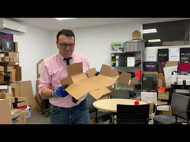 Vídeo relacionado con Cajas Carton Pequeñas para Envios 10Pcs | Caja Cartón Regalo | Cajas para Envios de Paquetes | Embalaje para Envíos | Packing Boxes | Cajas de Carton para Mudanzas | Cardboard Boxes 25x16x7cm