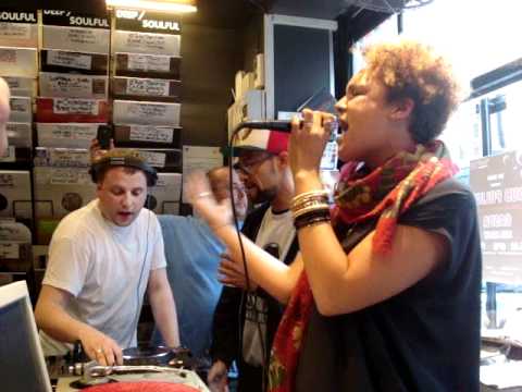 Caspa feat. Jenna G-"Flood of Emotions" live