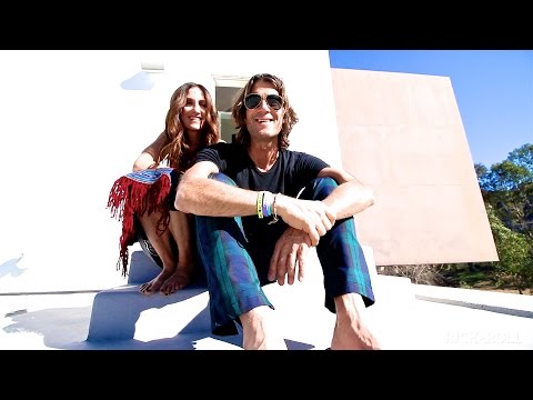 download lagu mp3 mp4 Rich Roll House, download lagu Rich Roll House gratis, unduh video klip Rich Roll House