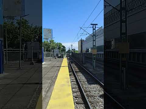Tren de la Costa en la estación Libertador, Olivos, Buenos Aires, Argentina