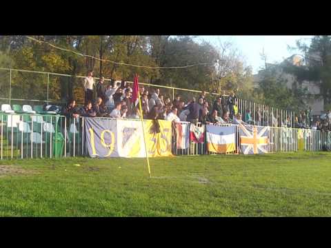 Kartofliska.pl: GKP Targówek - RKS Ursus - 20.10.2012 - Doping kibiców Ursusa