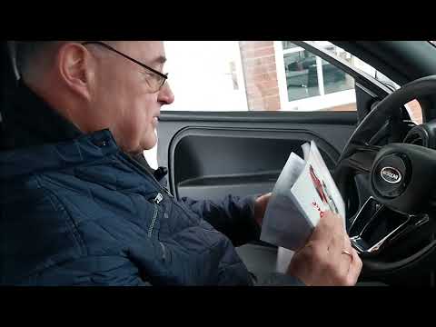 MICROCAR DUE DCI - 6.TKM - ALLWETTERREIFEN - SCHECKHEFT 1.HAND -GEBRAUCHTWAGEN- Autofahren ab 15