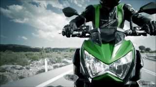 preview picture of video 'Kawasaki Z800 MotoPort Uithoorn'