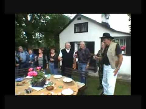 pořád pití a jídlo