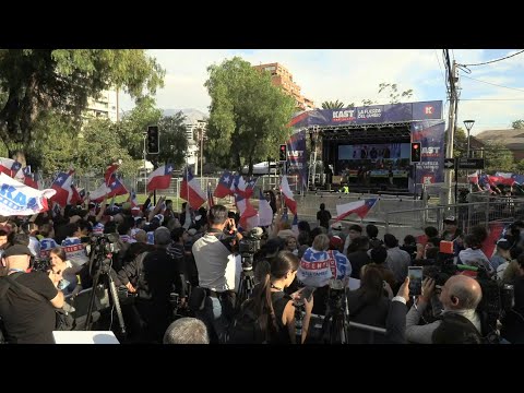 Video | Supporters of presidential candidate Jose Antonio Kast cheer after hearing first results | AFP