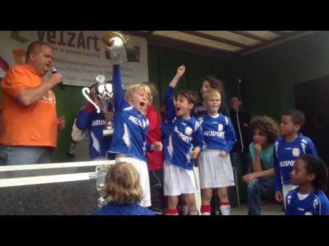 Zeeburgia F1 wint het V.V. Tricht Toernooi 2013