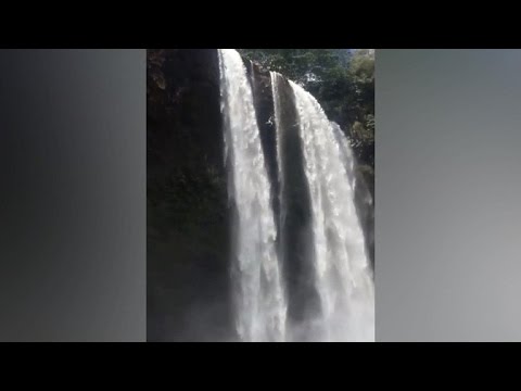 Man knocks out after 200-feet jump from Hawaii waterfall