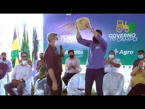 Prefeito Gio Damo Presenteia o Governador com queijo de 6kg, das Agroindústrias