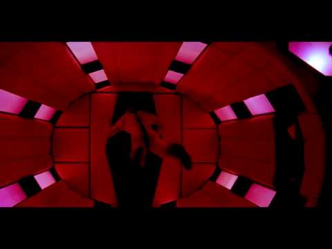 Stanley Kubrick - 2001: Una Odisea en el espacio