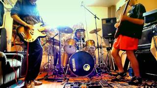 Video thumbnail for Guitar Hero - Live Rock improvisation by Brainkick Production