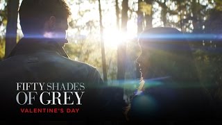 Video trailer för Featurette: "Christian Grey And Anastasia Steele"