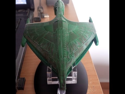 Unboxing the Romulan Warbird *Star Trek Starships Collection*
