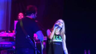 Download lagu Avril Lavigne Wish You Were Here Live Montreal 2011 HD 1080P mp3