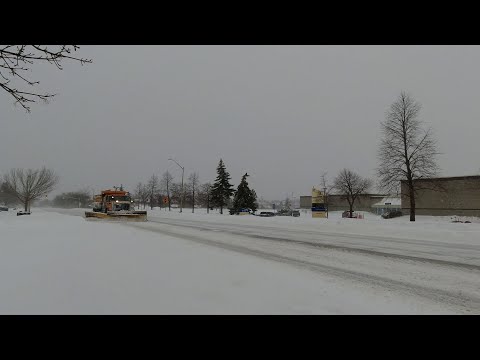 [4K] Heavy Winter Snow Storm in Oakville Ontario, Jan 17 2022 눈밭에서 걷기 넘 힘들어...