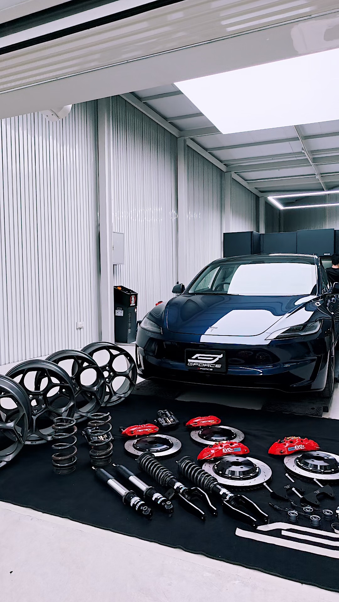 สุดตาราง! Tesla Model 3 Performance ของพี่น้อย โช้ค เบรค NeoTech G-FORCE #shorts