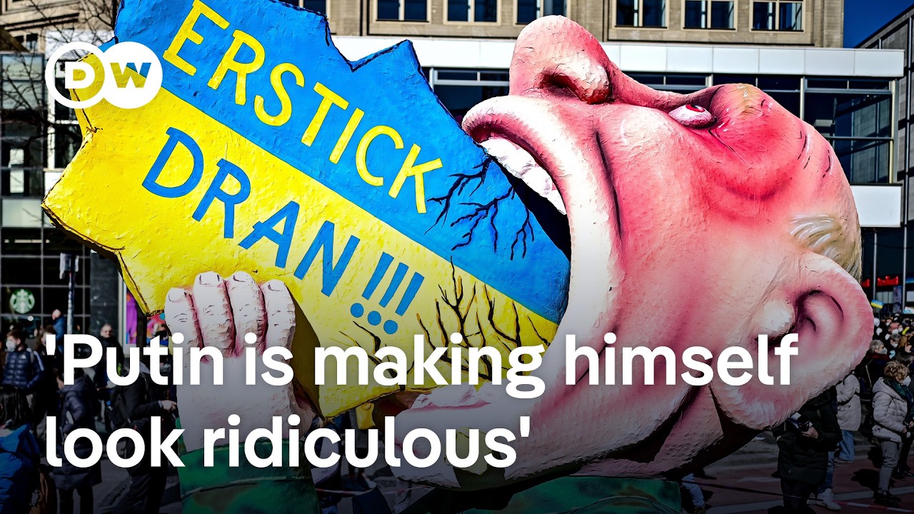 Carnival artist put on trial for 'defaming the Russian state' | DW News