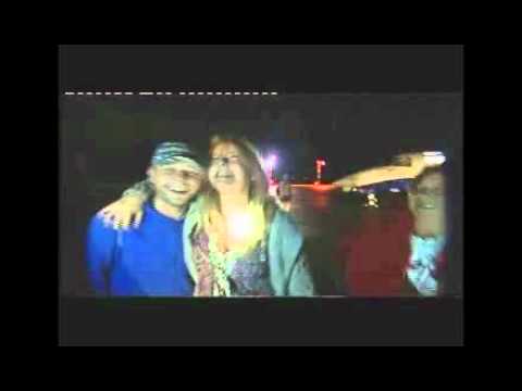 Iveta Bartošová slaví přílet z Košic