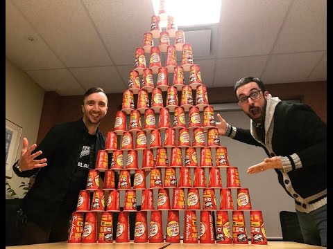 リムをロールアップしてチャレンジ - 100 TIM HORTONS CUPS! (Roll Up The Rim Challenge - 100 TIM HORTONS CUPS!)