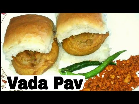 Vada pav |Mumbai Street food-Vada Pav|Road-Side Vada Pav|Indian Street Food|Indian Snacks Recipe Video