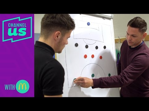 How to manage a football team, with Daryl Jones