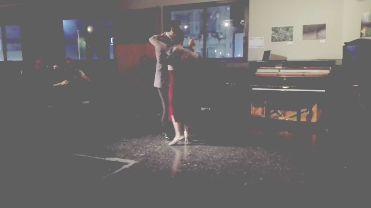 Barbara Ferreyra y Exequiel Relmuan-Tango "Mi Serenata"