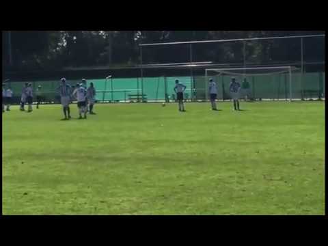 Penalty van Dirk Helmons voor Steenbergen