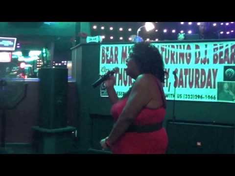 Diva Dee singing Love Hangover at Crenshaw Live