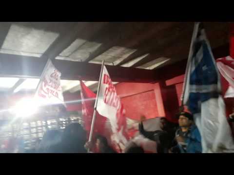 "Soy del rojo hasta morir previa de la hinchada vs Lanús" Barra: La Barra del Rojo • Club: Independiente • País: Argentina