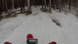 preview picture of video 'Зима 2015. Езда на мотоцикле по сугробам!!! Winter riding on a motorcycle'