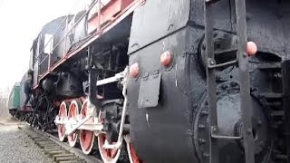 preview picture of video 'Steam locomotive (Petrozavodsk, Russia) - Паровоз ЭР 738-47 (Петрозаводск)'