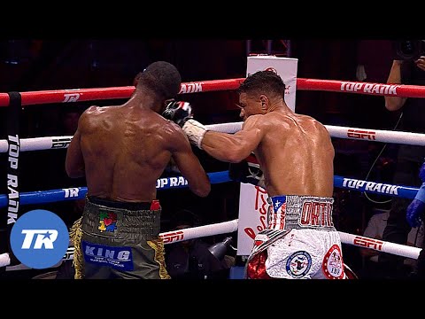 SUPER SLOW MO | Jamaine Ortiz Unleashes A Sweet Combination In Upset of Jamel Herring
