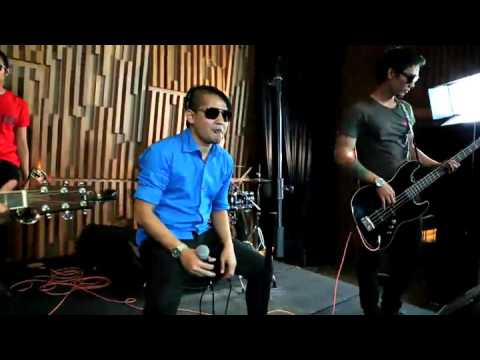 download lagu mp3 mp4 Download Lagu Akustik Tipe X, download lagu Download Lagu Akustik Tipe X gratis, unduh video klip Download Lagu Akustik Tipe X