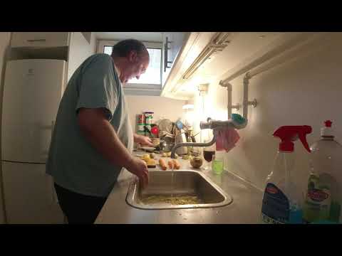 MongoTV_4884 - Mongo Madskole - RÅSTEGTE KARTOFLER Med Gulerødder og Løg