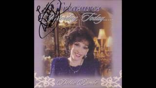 Dottie Rambo - (In The Valley) He Restoreth My Soul
