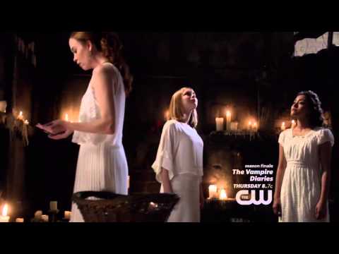 The Originals 1x22 (Hayley awakes from death)