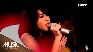Music Everywhere Feat Maudy Ayunda - By my side (David Choi Cover Song)