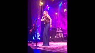 Jennifer Nettles "Good Time To Cry" Hard Rock Live Biloxi,