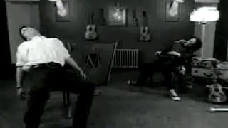 The Guitar - They Might Be Giants (official video) TMBG