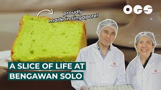 Download lagu Over 1000 Pandan Chiffon Cakes Handmade Daily in Singapore 💪 | A Slice Of Life At Bengawan Solo mp3