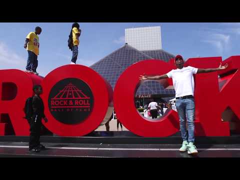 Shuicide Holla - "Pretty Gurl" (Prod. Kid The Wiz) Official Video