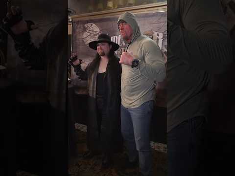 The Undertaker meets…The Undertaker? 👀😅